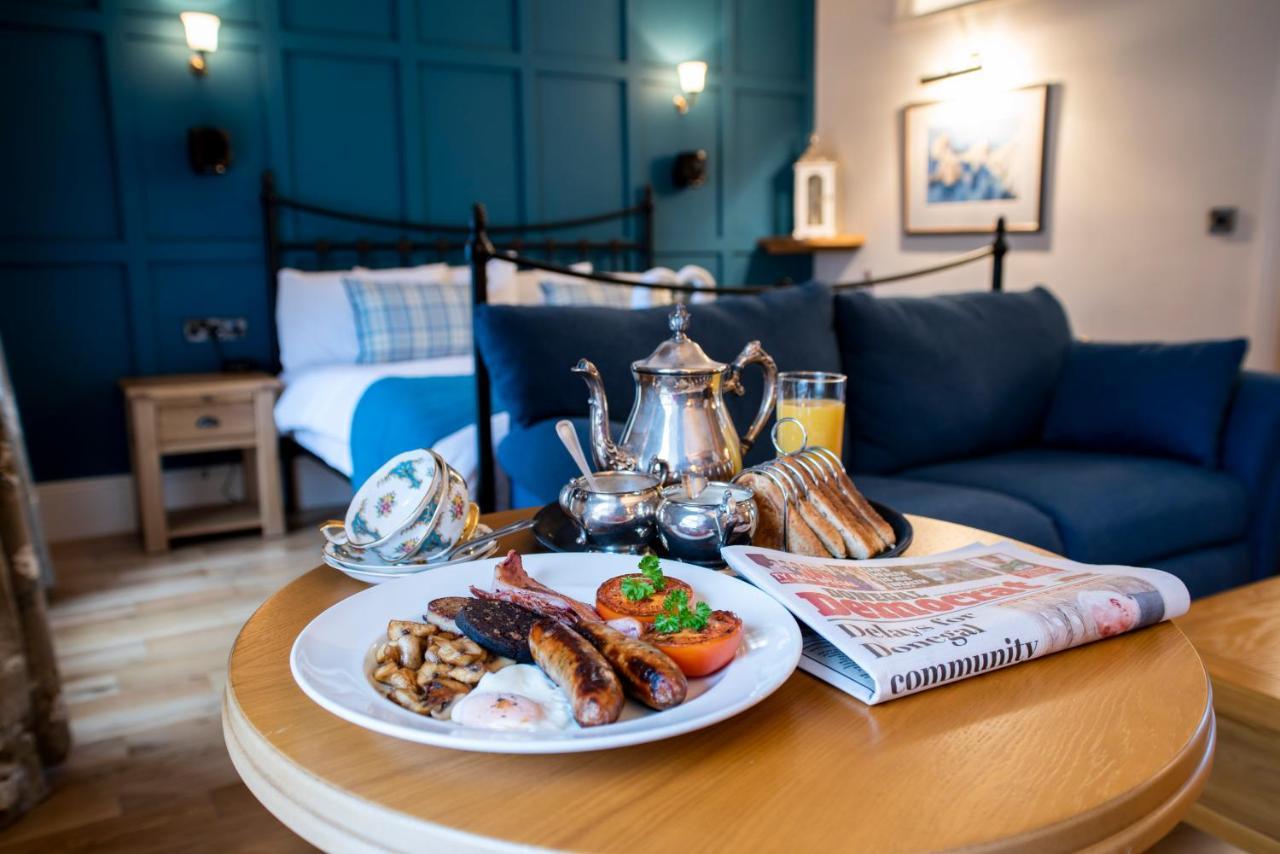 The Highlands Hotel Glenties Eksteriør billede